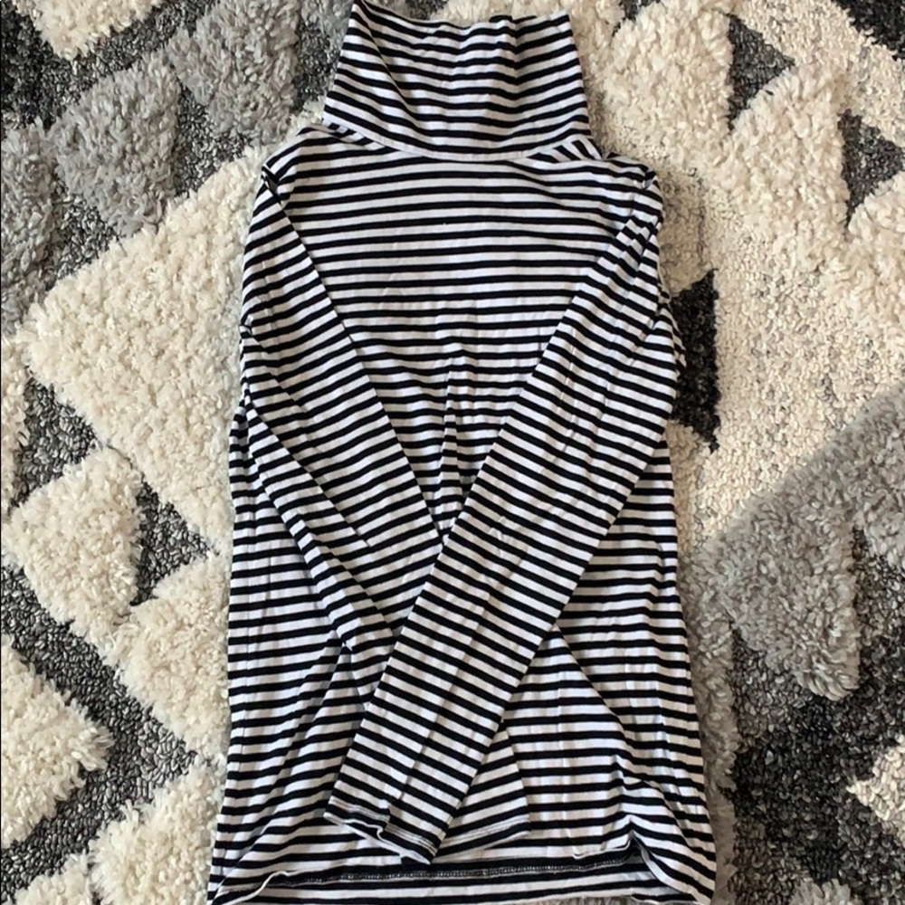 GUC Cat & Jack striped turtleneck